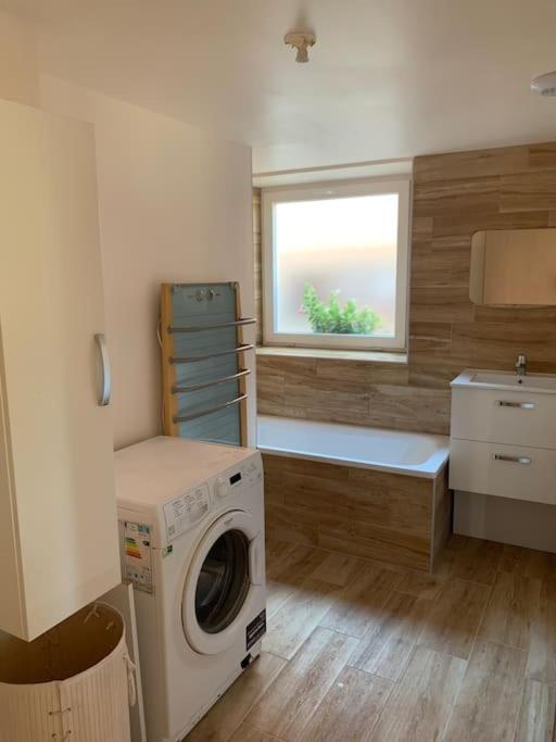 Apartment T3 Neuf - Maison Alsacienne Au Calme Avec Cour Privee *